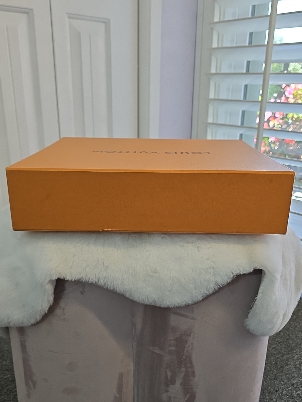 LOUIS VUITTON Orange Box/ Black Logo, Matching Envelope With Navy Accent Ribbon - Picture 7 of 11